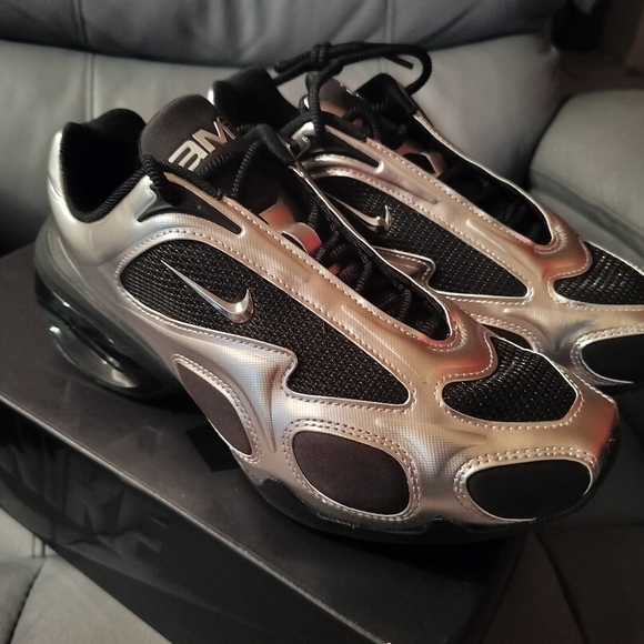 Nike Women's Air Max Muse Sz 9 (7.5 Men's) Black/Metallic Silver (Brand New) - Picture 1 of 16